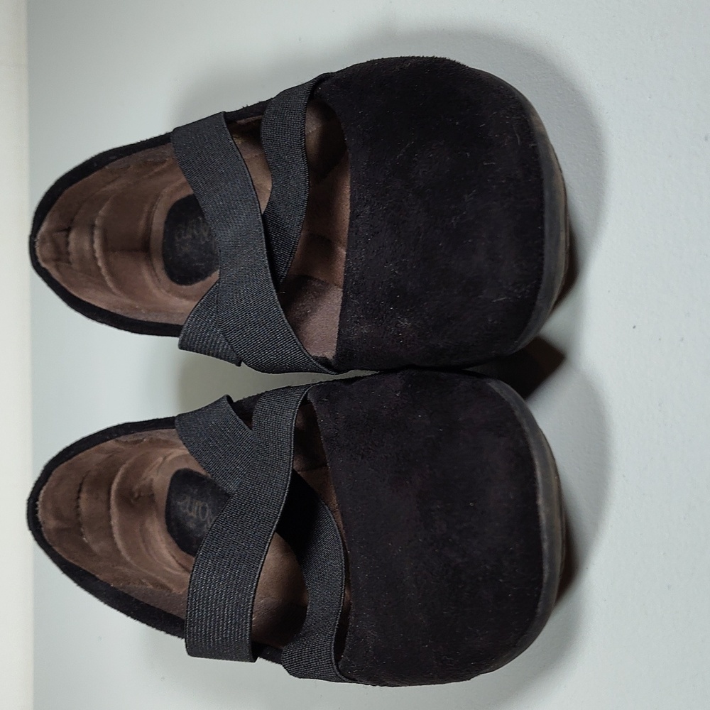 EuroSoft by Sofft black cross strap ballet flats 7 - Picture 3 of 10